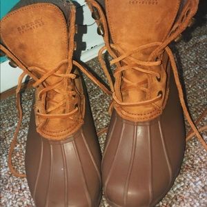 Sperry duck boots